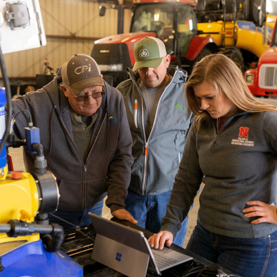 Taylor Cross, a graduate student in mechanized systems management, speaks with Nebraska ag producers Doug Jones and Tony Jones about the sensor-based fertigation management technology that’s been shown to increase nitrogen-use efficiency and profitability in on-farm research.
