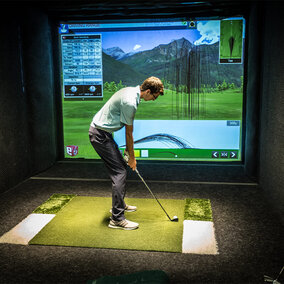 PGAM student golf simulator